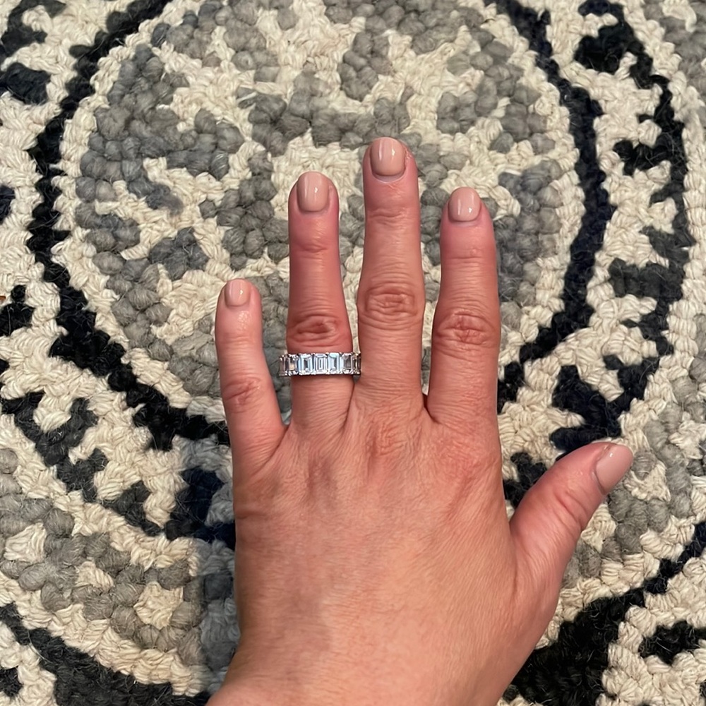 Objekts, emerald cut cz eternity band! 💎